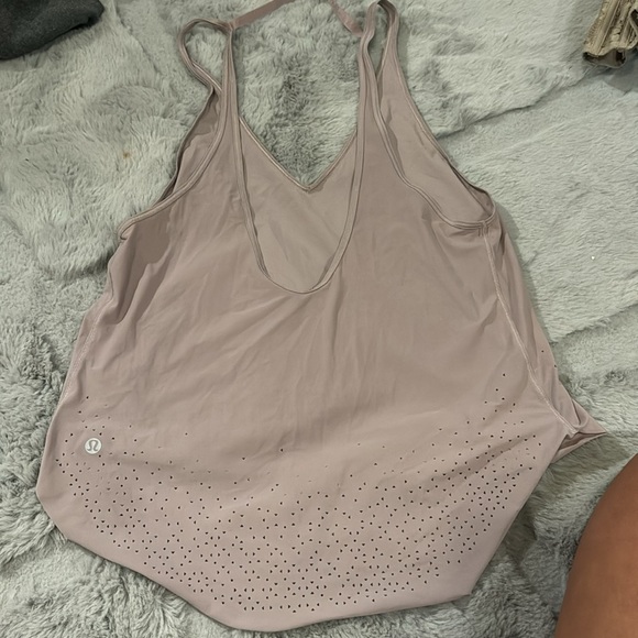 light purple/pink lululemon workout tank top - Picture 2 of 3